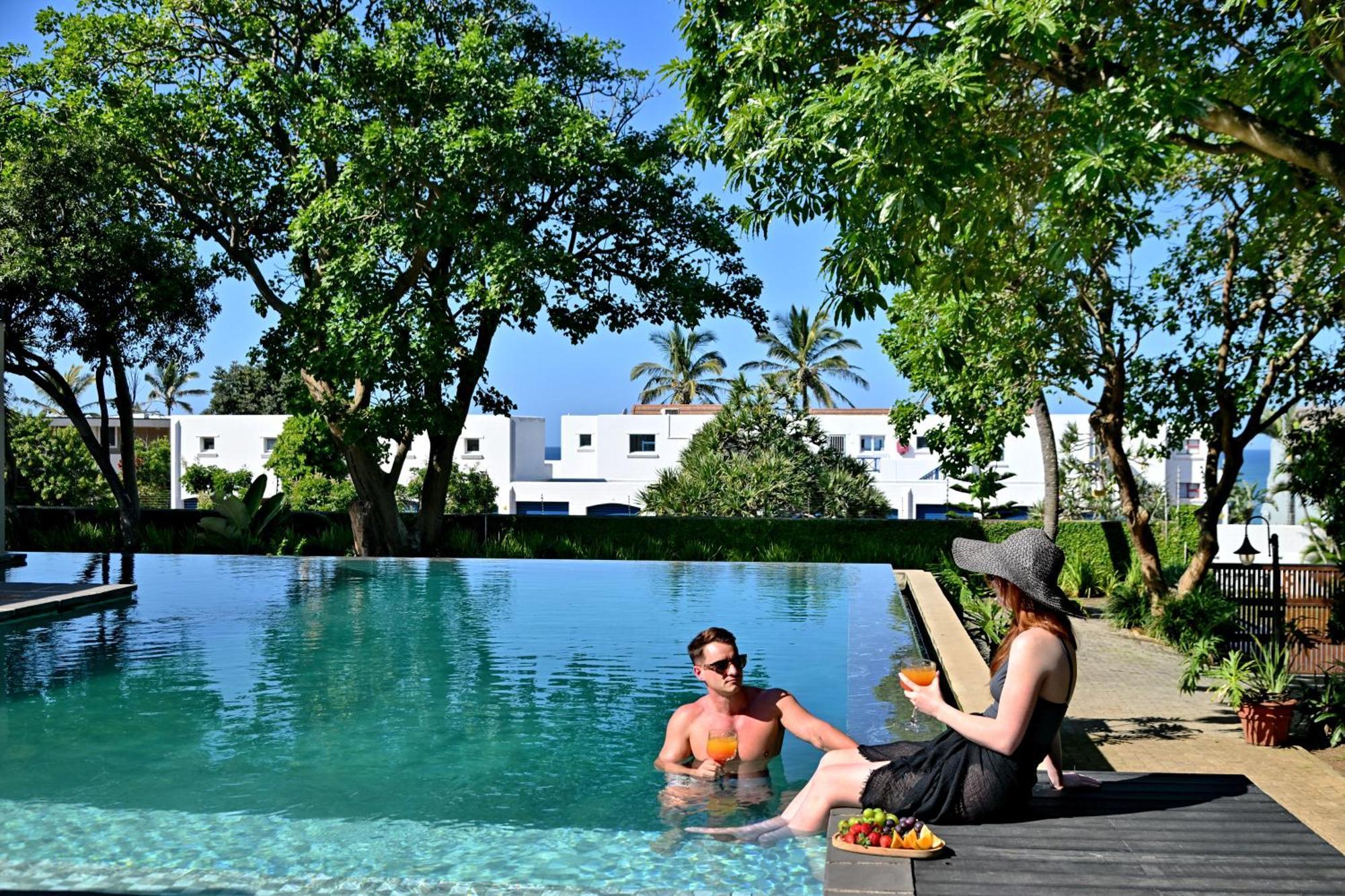 La Perle Hotel *